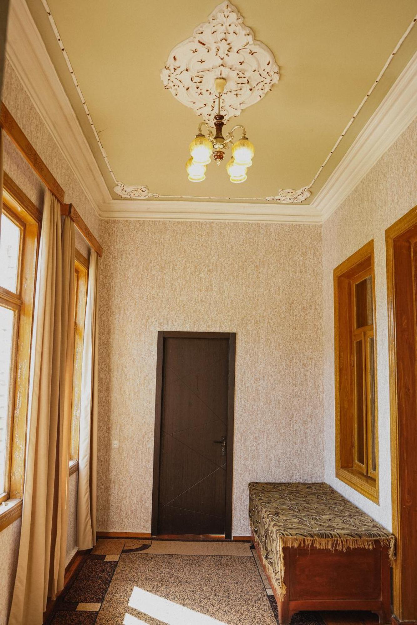Old District Pansiyon Kutaisi Dış mekan fotoğraf